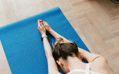 Cómo practicar yoga en casa: Guía para principiantes